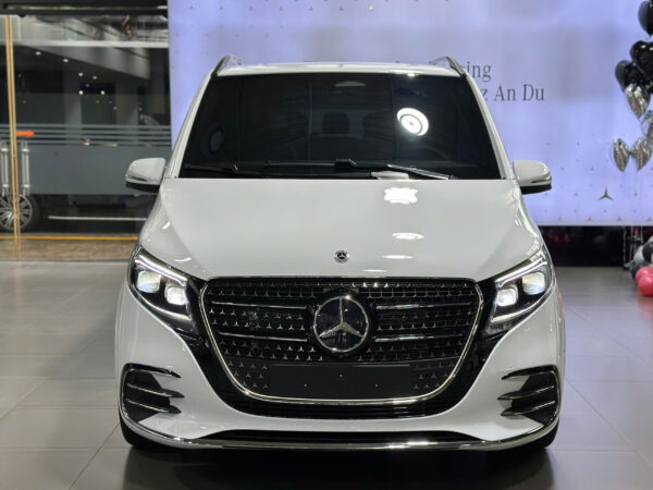 Mercedes-Benz  V 300 AMG